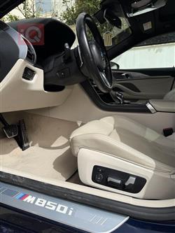 بي ام دبليو 8 الفئة